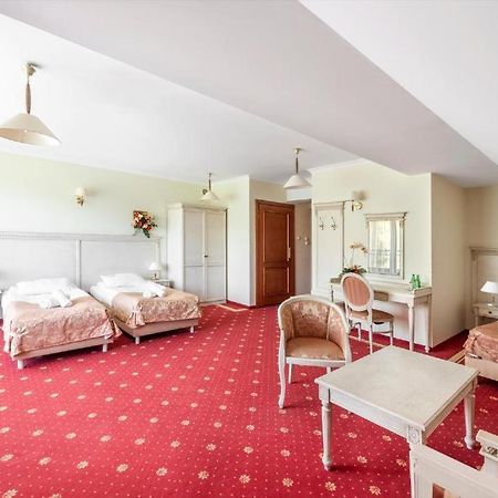 Hotel Stodolka Cminsk Εξωτερικό φωτογραφία