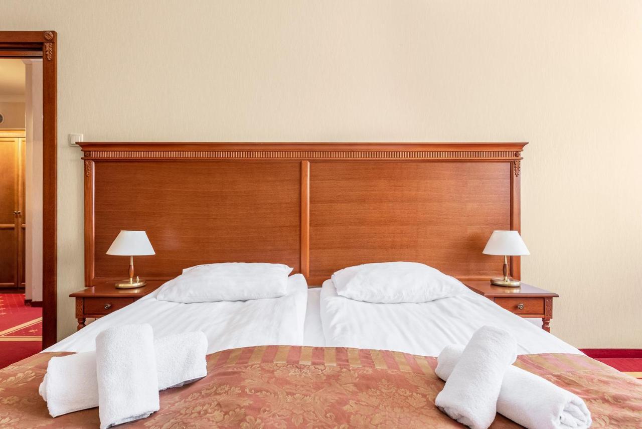 Hotel Stodolka Cminsk Εξωτερικό φωτογραφία