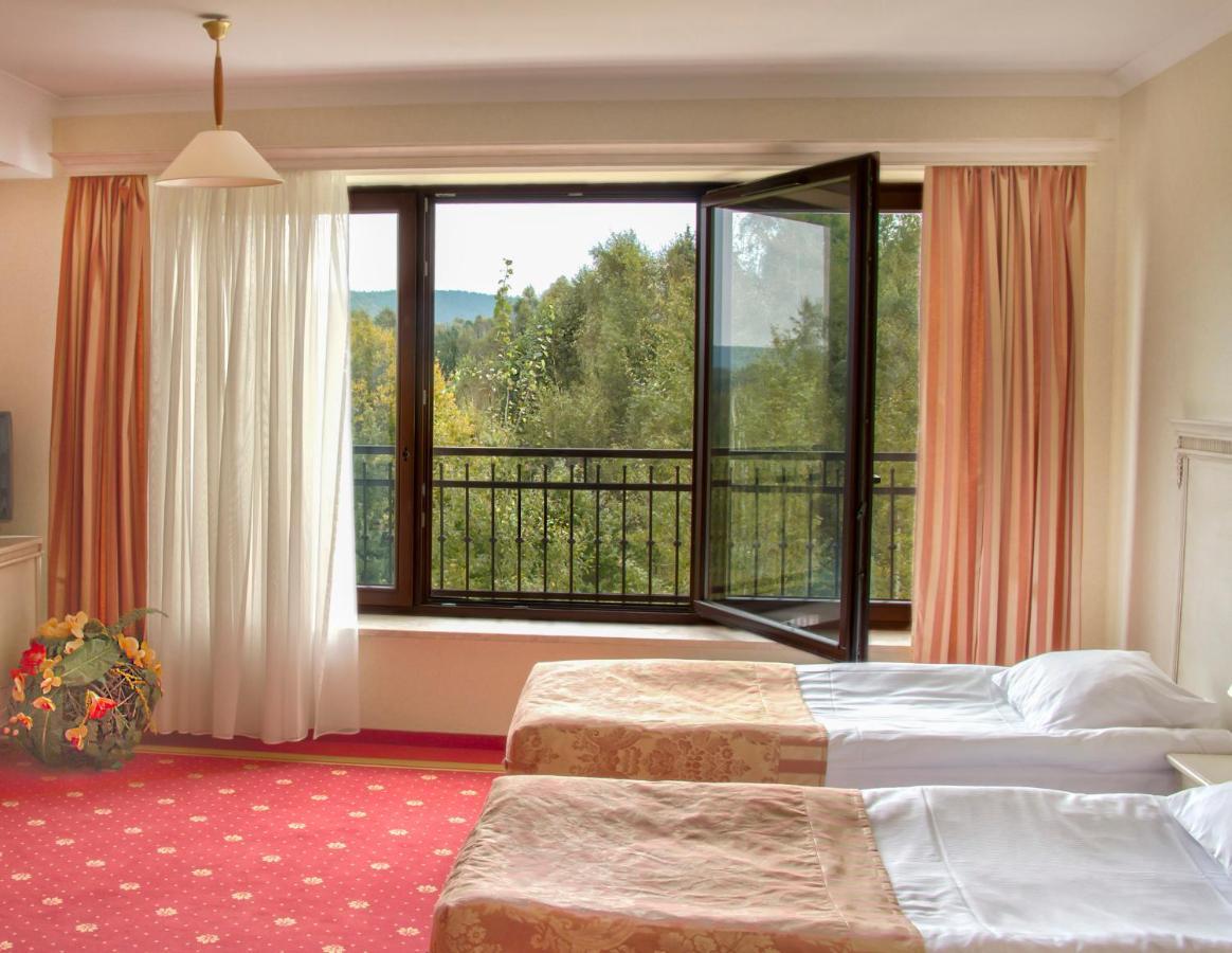 Hotel Stodolka Cminsk Εξωτερικό φωτογραφία