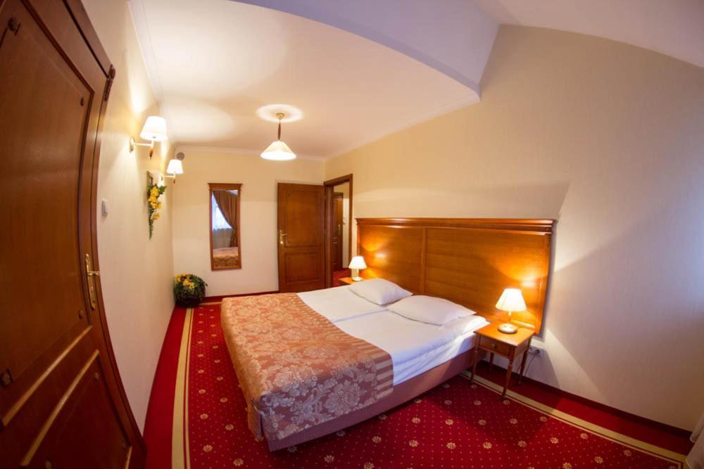 Hotel Stodolka Cminsk Εξωτερικό φωτογραφία